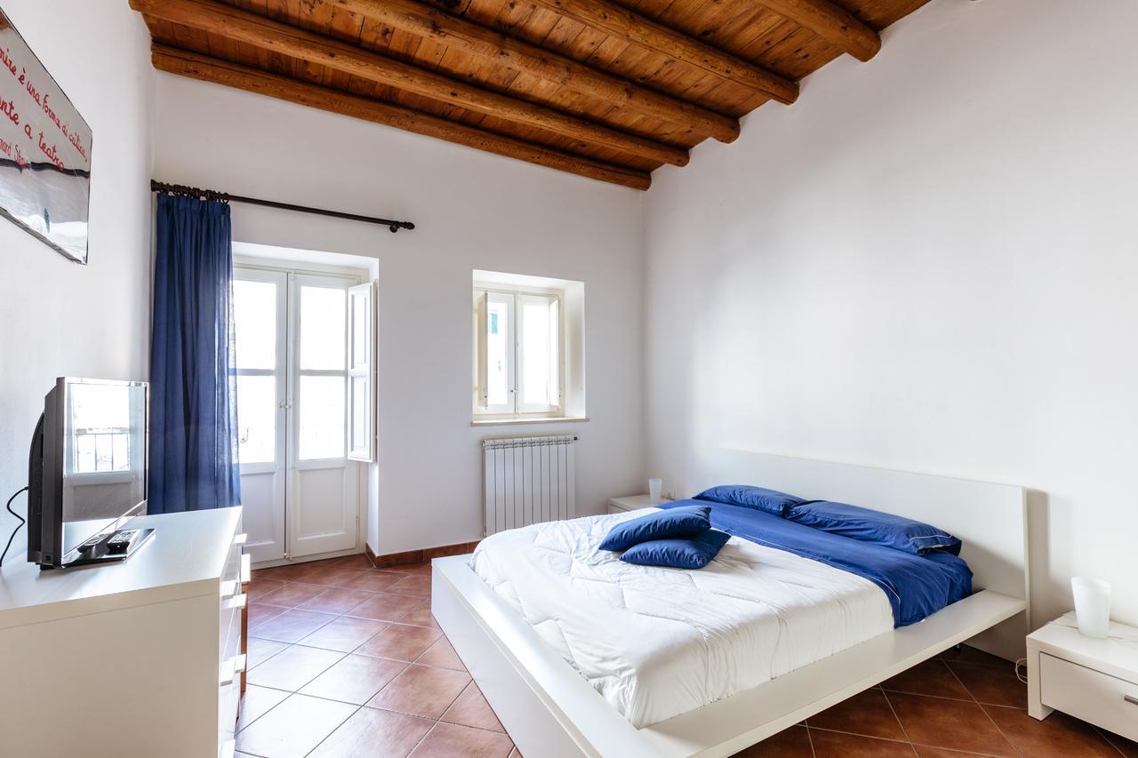 Appartamento Luminoso Ai Quattro Canti Palermo Exterior foto